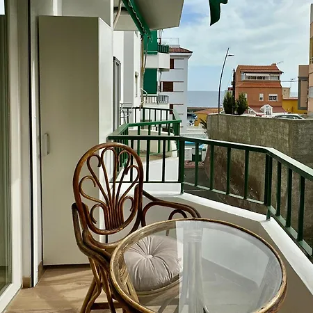 La Casita 2br - Pool, Parking & Aircon Κανδελάρια