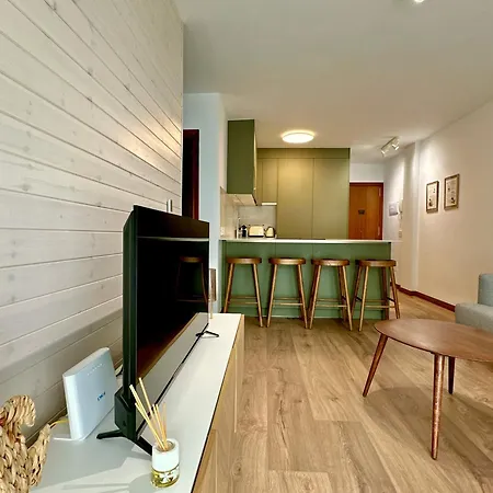 La Casita 2br - Pool, Parking & Aircon Apartamento *