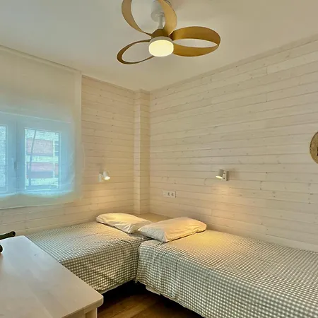 La Casita 2br - Pool, Parking & Aircon Διαμέρισμα Κανδελάρια