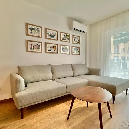 La Casita 2br - Pool, Parking & Aircon Κανδελάρια